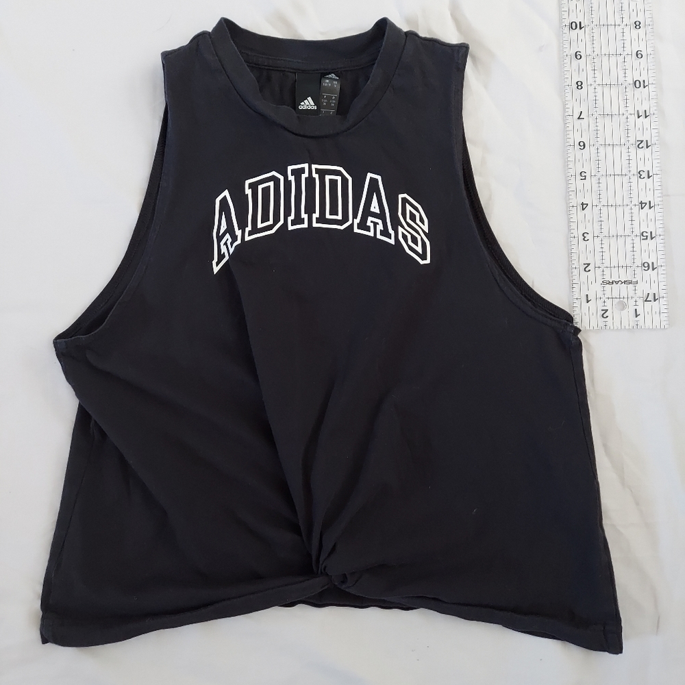 Adidas top